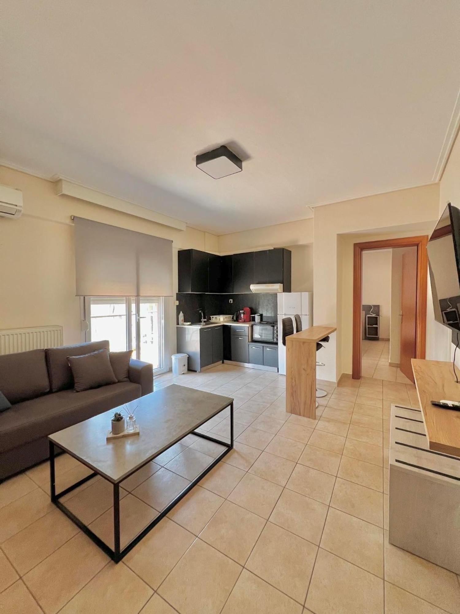 Central Appartment 2 With Parking لاريسا المظهر الخارجي الصورة
